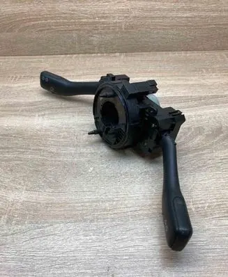 Volkswagen PASSAT B5 Wiper turn signal indicator stalk/switch 1J0959653 8L0953513G