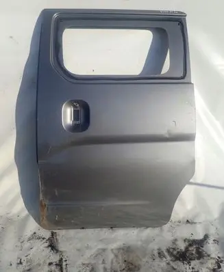 Nissan NV200 Rear door