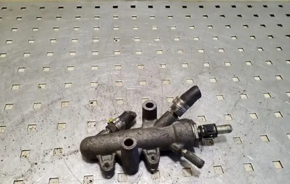 Opel Astra H Fuel pressure regulator 55188200