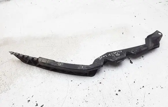 Skoda Octavia Mk2 (1Z) Front bumper mounting bracket 1Z0807184 0010111393160 1Z0807184A