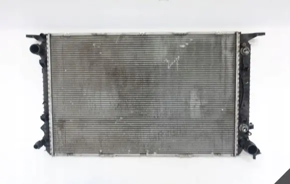 Audi Q5 SQ5 Coolant radiator 8R0121251C