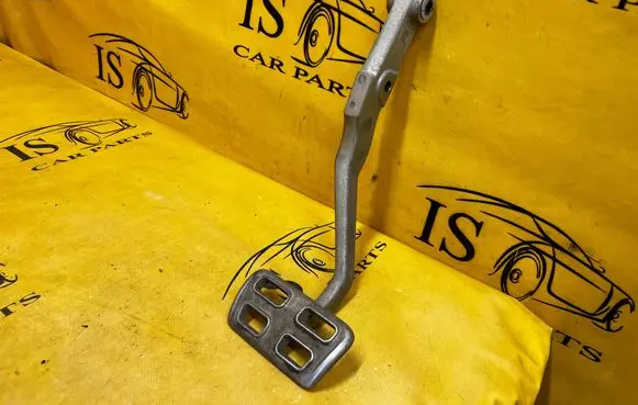 Chevrolet Corvette C5 Brake pedal 10253660