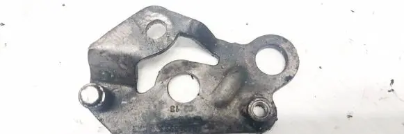 Volvo S80 Engine mounting bracket 9686599380