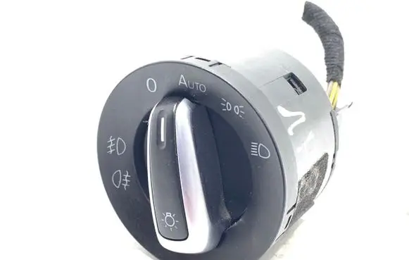 Volkswagen Golf V Other switches/knobs/shifts 3C8941431N