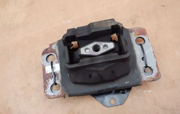 Ford Edge II Gearbox mount K2GC7M121AA