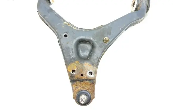 Iveco Daily 35.8 - 9 Front lower control arm/wishbone