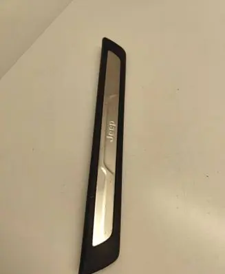 Jeep Grand Cherokee Front sill trim cover 1NC81DX9AB 101037030BLR
