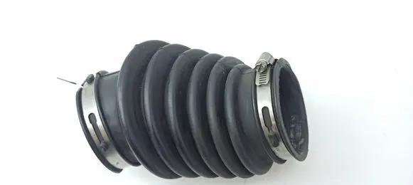 Chrysler Town u0026 Country IV Air intake hose/pipe 04861414AA