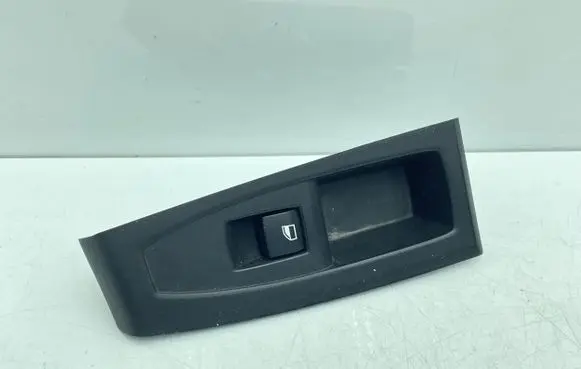 BMW 2 F46 Electric window control switch 9208107
