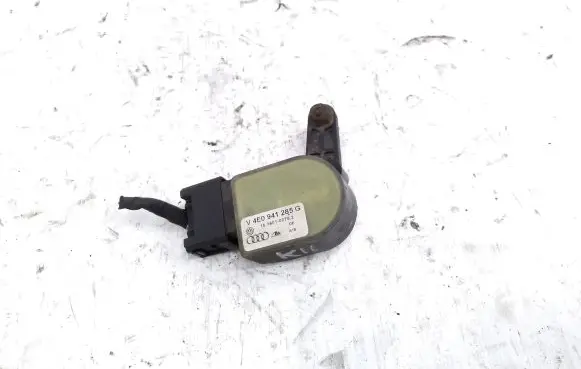 Audi A8 S8 D3 4E Headlight/headlamp level sensor 4E0941285G