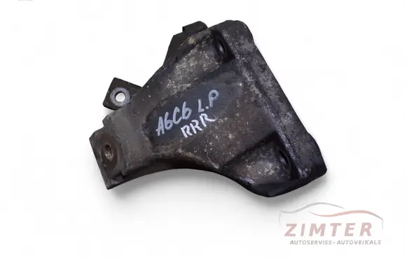 Engine mounting bracket