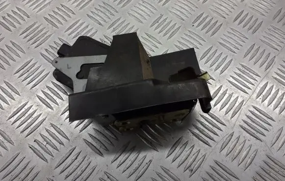KIA Rio Rear door lock