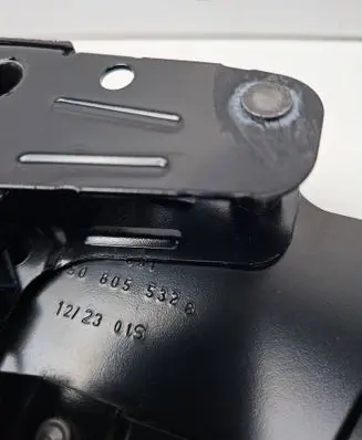 Engine bonnet/hood lock/catch