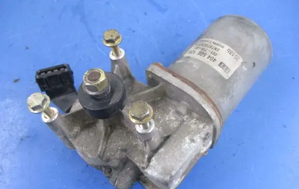 Volvo S80 Front wiper linkage and motor 09171901