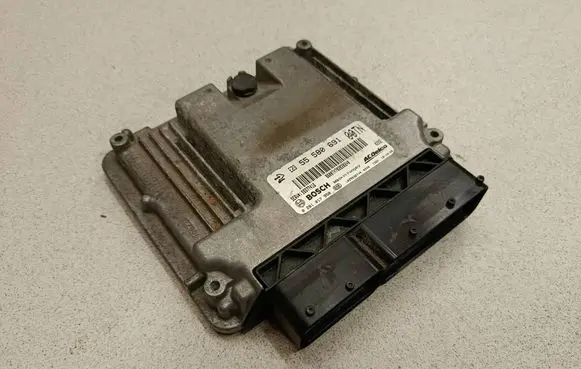 Opel Corsa D Engine control unit/module 55580691 55577416 0281017950