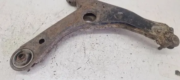 Volkswagen Golf III Front lower control arm/wishbone