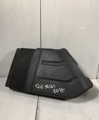 Audi A4 S4 B6 8E 8H Air intake duct part 08E129617D