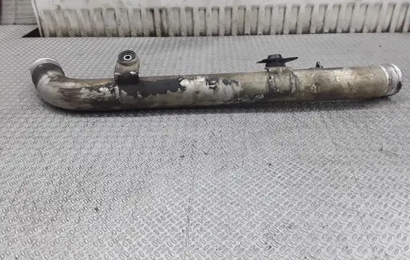 Intercooler hose/pipe