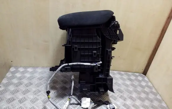 Honda CR-V Armrest 83400T1GE310M1 32104T1GE001 32105T1GG201