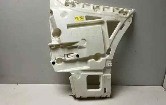 BMW X3 G01 Rear bumper mounting bracket 8081886