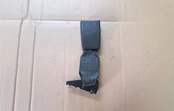 Fiat Stilo Rear seatbelt buckle