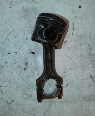 BMW 5 E60 E61 Piston 