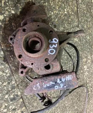 Citroen C5 Front wheel hub