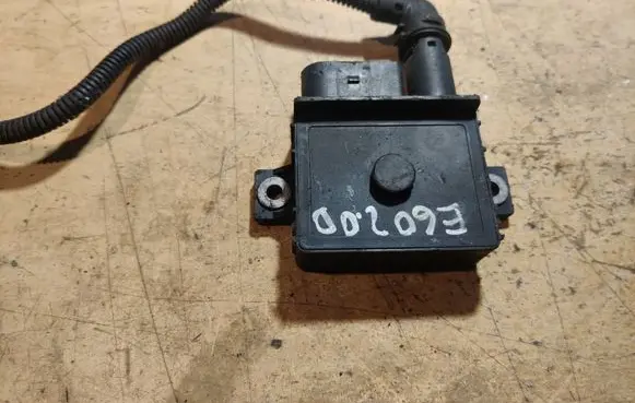 BMW 5 E60 E61 Glow plug pre-heat relay 779800003