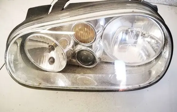 Volkswagen Golf IV Headlight/headlamp 1J1941015C