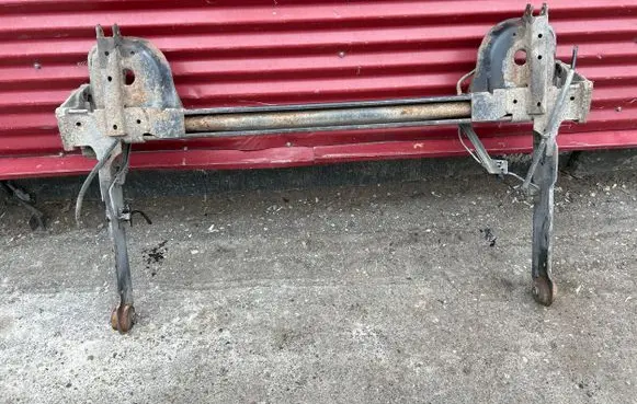 Opel Vivaro Rear axle beam 