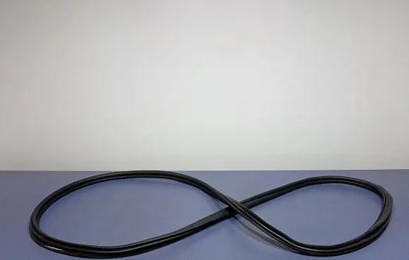 BMW X5 G05 Front door rubber seal 7428696