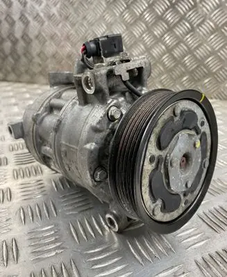 Audi Q7 4M Air conditioning (A/C) compressor (pump) 4M0816803L