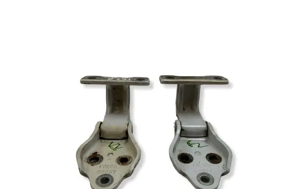 Iveco Daily 6th gen Front door hinge set 56087