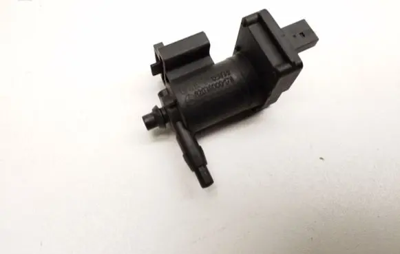 Mercedes-Benz CLK A209 C209 Turbo solenoid valve A2036000178