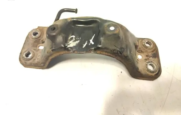 Volvo XC60 Muffler mount bracket/holder 30783314