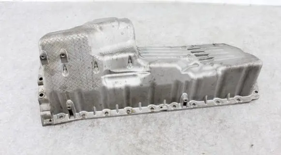 BMW M4 F82 F83 Oil sump 7854463 7854465 11137854463