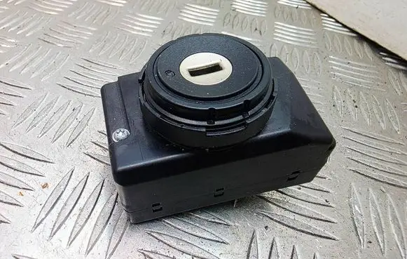 Audi A8 S8 D3 4E Ignition lock 3D0905865E