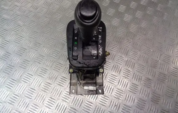Mitsubishi Space Star Gear selector/shifter in gearbox 