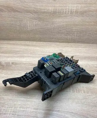 Ford Transit Fuse module F57B14B192AA 1S7T14A073