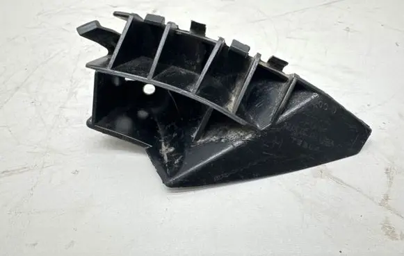 Tesla Model S Front bumper mounting bracket 600588800D