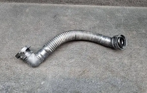 Audi A3 S3 8P Breather/breather pipe/hose 03L103493G 03L103493AE