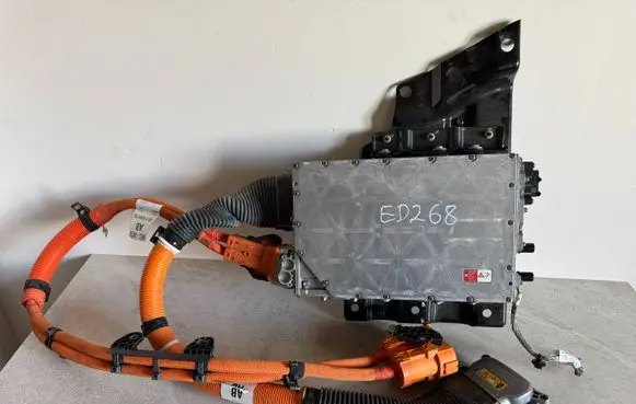 Land Rover Range Rover L460 Type LK Voltage converter inverter N8E216B521AB-ED268 202110M 00000449