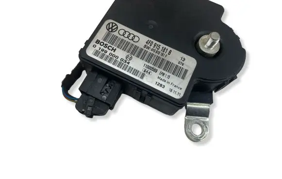 Audi A6 S6 C6 4F Power management control unit 4F0915181B