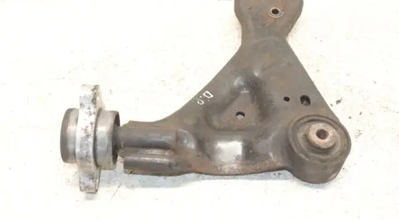 Mercedes-Benz Vito Viano W639 Front lower control arm/wishbone