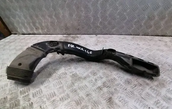 Ford Focus Air intake hose/pipe 7M519E635BC 76899629