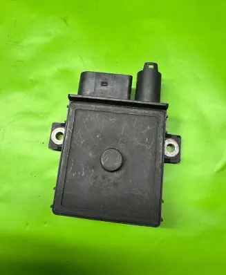 BMW 5 E60 E61 Glow plug pre-heat relay 7801201 0003557617 522140101