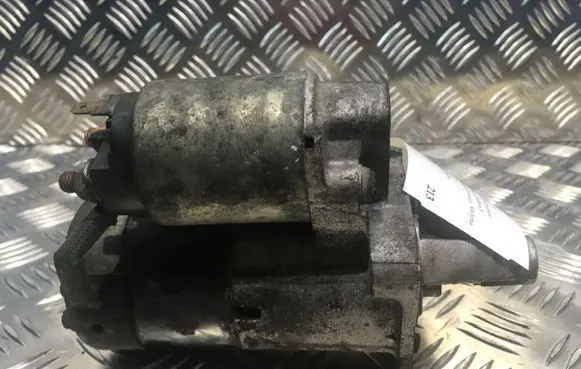 Mazda 3 I Starter motor M000T91381