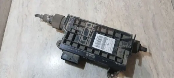 Toyota Avensis T270 Hand brake/parking brake motor 10220201184