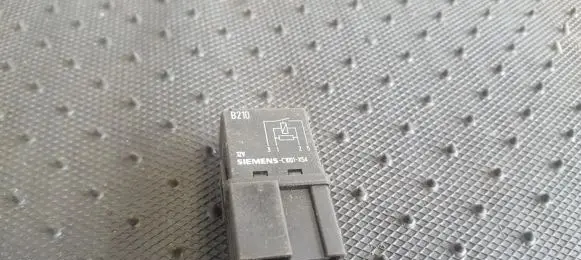 Mazda 626 Other relay C1001X54 C1001-X54