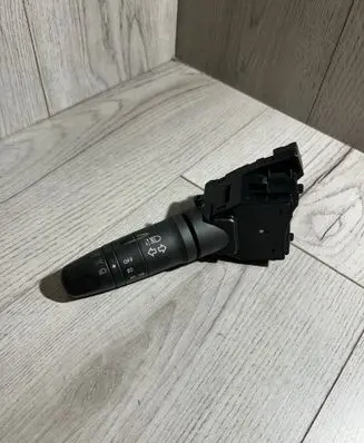Nissan Primera Indicator stalk 25540
